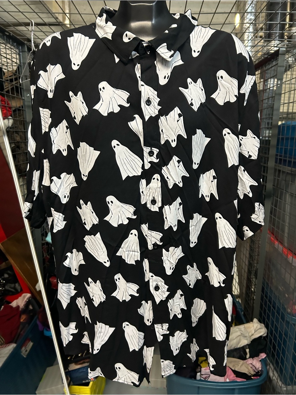 Brand new tags SPIRIT HALLOWEEN Button-Up Shirt White Ghost all over Print XXL